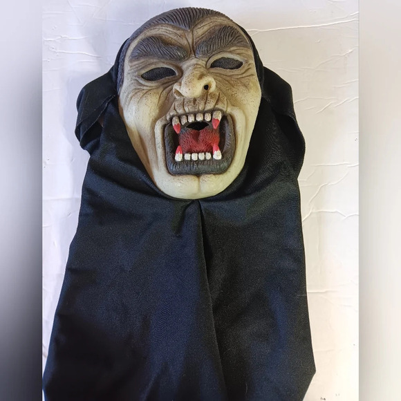 Halloween vampire mask adult size - Picture 1 of 4